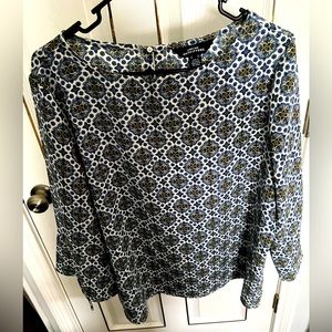 Lands End Chase Bank Top